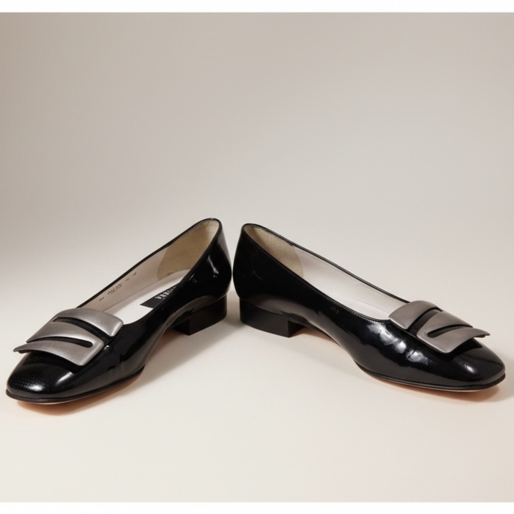 Stuart Weitzman Black Patent Leather Loafers Silver Logo Ballet‎ Flat 7 M Luxury